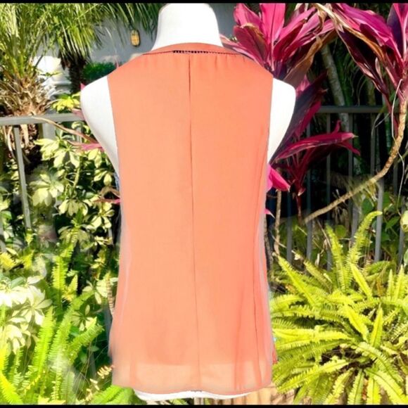 Nanette Lepore Coral V-Neck Tank - Picture 3 of 7